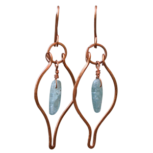 Koperen-oorhangers-blauwe-kyaniet